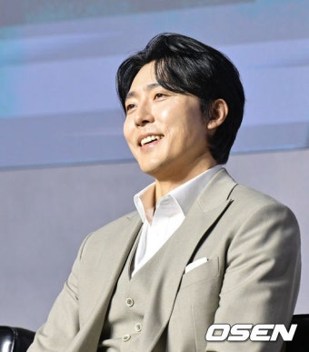 [사진]이무생, '하이드'로 만나요::스포탈코리아 [사진]이무생, '하이드'로 만나요