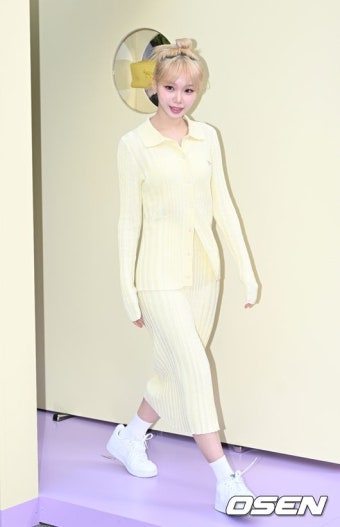 [사진]르세라핌 김채원,'사뿐사뿐'::스포탈코리아 [사진]르세라핌 김채원,'사뿐사뿐'