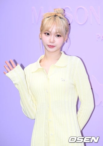 [사진]르세라핌 김채원,'인형 미모'::스포탈코리아 [사진]르세라핌 김채원,'인형 미모'