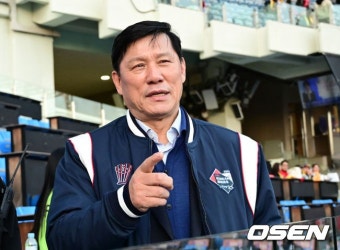 허구연 총재의 NC 연고지 이전 발언, 오해는 금물! ''인프라 개선 요구'' 강한 어조일 뿐::스포탈코리아 허구연 총재의 NC 연고지 이전 발언...