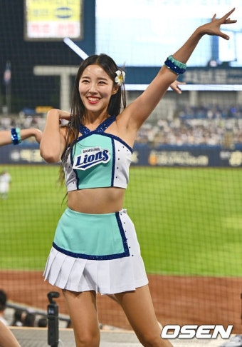 [사진] 삼성 치어리더 이수진, 흥겨운 리듬과 함께::스포탈코리아 [사진] 삼성 치어리더 이수진, 흥겨운 리듬과 함께