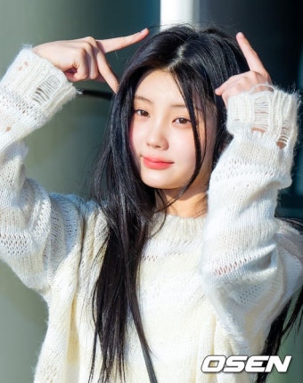 [사진]아일릿 원희,'애기애기해'::스포탈코리아 [사진]아일릿 원희,'애기애기해'