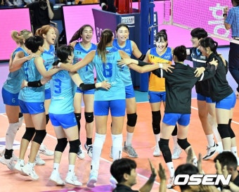 [사진]김연경이 속한 스타팀의 승리로 끝난 세계 여자배구 올스타전::스포탈코리아 [사진]김연경이 속한 스타팀의 승리로 끝난 세계 여자배구...