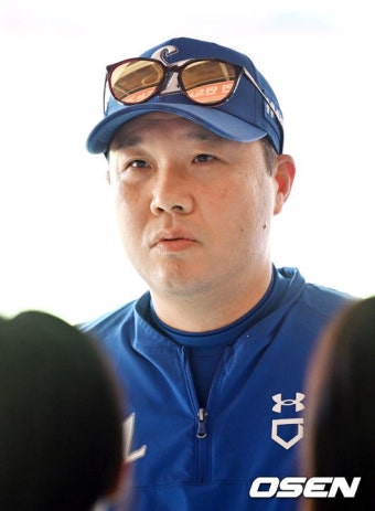 [사진]박진만 감독,'결의에 찬 눈빛'::스포탈코리아 [사진]박진만 감독,'결의에 찬 눈빛'