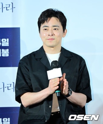 [사진]조정석, '행복의 나라' 개봉 앞두고::스포탈코리아 [사진]조정석, '행복의 나라' 개봉 앞두고