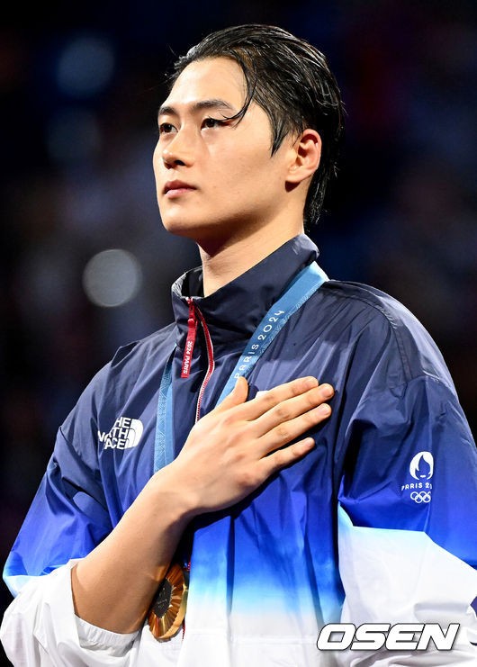 2024 파리 올림픽, 금메달 획득한 펜싱 선수 오상욱 이름 표기 오류 논란 발생
