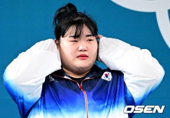 [사진]역도 박혜정, '파리올림픽 은메달 감격의 눈물 글썽'::스포탈코리아 [사진]역도 박혜정, '파리올림픽 은메달 감격의 눈물 글썽'