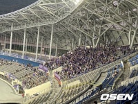 용인에서 울려 퍼진 “나의 사랑 나의 수원~” 지지대더비 승자는 수원 [오!쎈 용인]::스포탈코리아 용인에서 울려 퍼진 “나의 사랑 나의 수원... 