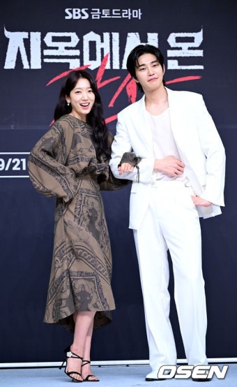 [사진]박신혜-김재영, '반짝반짝 빛나는'::스포탈코리아 [사진]박신혜-김재영, '반짝반짝 빛나는'