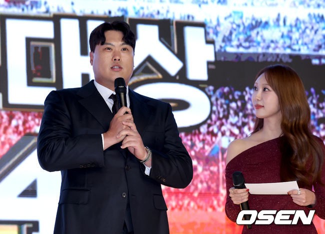 한화 이글스, 역대 최다 매진 신기록 경신하며 KBO리그 역사상 최초 홈과 원정 20연승 달성