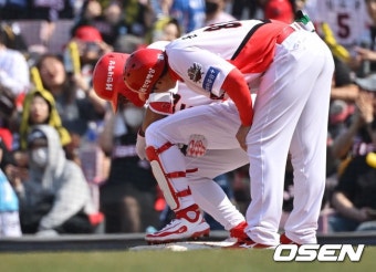 [사진]'비상' 김도영, 햄스트링 부상 교체::스포탈코리아 [사진]'비상' 김도영, 햄스트링 부상 교체