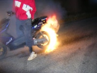 왜 혹사를 시키는겨. | 보배드림 오토바이/자전거