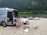 이번주는 홍천 모곡유원지에 버스끌고 캠핑갔다왔네요.... | 보배드림 베스트글