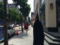 가로수길 마녀가 나타났다.. | 보배드림 자유게시판