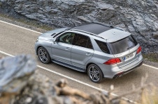 2016 메르세데스 벤츠 GLE 클래스 & 메르세데스 AMG 63 S | 보배드림 자동차사진/동영상