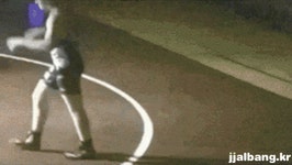 뜻밖의 쟁반노래방 | 보배드림 유머게시판