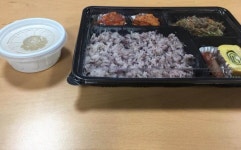 형님들 이게 얼마짜리 도시락 같습니까? | 보배드림 유머게시판