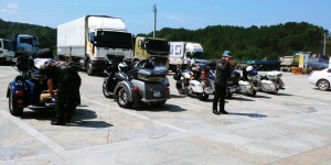 국도 휴게소에서 만났어요. | 보배드림 유머게시판