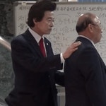 국내 정치인중 싸움서열 1위 | 보배드림 유머게시판