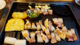 흑돼지와 김치찌개 (먹) - 인스티즈(instiz) 인티포털 흑돼지와 김치찌개 (먹)