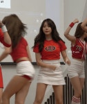 빨간 옷의 전소미.gif - 인스티즈(instiz) 인티포털 빨간 옷의 전소미.gif