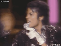 마이클 잭슨 문워크 움짤 모음 - - 인스티즈(instiz, 音思提资) 외국연예 [외국연예] 마이클 잭슨 문워크 움짤 모음 -