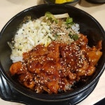 용우동 7,500원짜리 매운삼겹살치즈덮밥....jpg - 인스티즈(instiz) 이슈 카테고리 용우동 7,500원짜리 매운삼겹살치즈덮밥....jpg