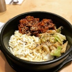 용우동 7,500원짜리 매운삼겹살치즈덮밥....jpg - 인스티즈(instiz) 이슈 카테고리 용우동 7,500원짜리 매운삼겹살치즈덮밥....jpg