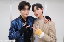 님들아 재도 떴잖아 눈을 떠 - 인스티즈(instiz) (ㄱ) 재도 카테고리 님들아 재도 떴잖아 눈을 떠