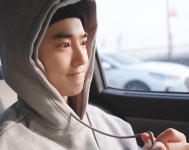 엑소 수호 두 사진 사이에 3년이 지나감.jpg - 인스티즈(instiz) 익명예잡 엑소 수호 두 사진 사이에 3년이 지나감.jpg