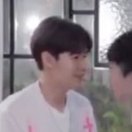 코앞까지 다가온 게스트님을 보는 눈코입 - 인스티즈(instiz) 김재환 카테고리