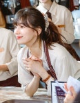 수지 곱창 머리끈 너무 찰떡이다 - 인스티즈(instiz) 연예 카테고리