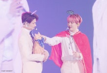 [잡담] 세븐틴 팬덤 트레이드 마크 봉봉이 💎💖💙 - 인스티즈(instiz) 익명예잡 [잡담] 세븐틴 팬덤 트레이드 마크 봉봉이 💎💖💙