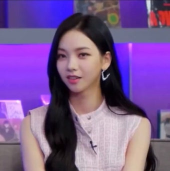 [잡담] 헐 에스파 카리나 이거 완전 데뷔전 연습생때 얼굴 느낌 나지 않아?? - 인스티즈(instiz) 연예 카테고리