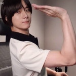 투바투 범규 ㄹㅇ 이쁜얼굴에 그렇지않은 팔과 손… - 인스티즈(instiz) 연예 카테고리 투바투 범규 ㄹㅇ 이쁜얼굴에 그렇지않은 팔과 손…