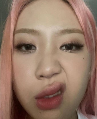 이영지 속눈썹 무슨 제품 붙인 걸까? - 인스티즈(instiz) 뷰티 카테고리