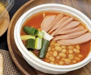 사진속 부대찌개에 콩같은거 뭐야? - 인스티즈(instiz) 일상 카테고리 사진속 부대찌개에 콩같은거 뭐야?
