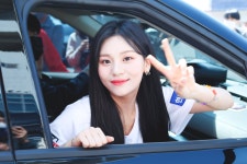 [잡담] 미친 엄지 개예뻐 - 인스티즈(instiz) 연예 카테고리