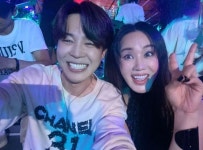 [잡담] 지민 엄정화 셀카 뜸 - 인스티즈(instiz) 연예 카테고리