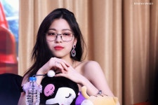 신 류진 안경쓴거 볼사람.. - 인스티즈(instiz) 연예 카테고리 신 류진 안경쓴거 볼사람..