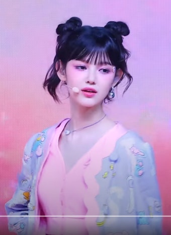 [잡담] 혹시 이 날 뉴진스 무대의상 정보 알 수 있는 곳 있을까ㅜㅜㅜㅜㅜㅜ - 인스티즈(instiz) 연예 카테고리