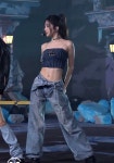 [잡담] 카즈하 직캠 보는데 뢰알 근육이 살아숨쉬고있어 - 인스티즈(instiz) 연예 카테고리 카즈하 직캠 보는데 뢰알 근육이 살아숨쉬고있어