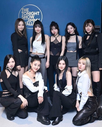 [잡담] 트와이스 오늘 컴백 첫방하는 지미 팰런쇼 사진 떴다... (instiz) 연예 카테고리 [잡담] 트와이스 오늘 컴백 첫방하는 지미 팰런쇼 사진 떴다