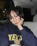 [잡담] 안경집 딸래미 안경 개잘어울림 - 인스티즈(instiz) (K)POP/예능 카테고리 [잡담] 안경집 딸래미 안경 개잘어울림