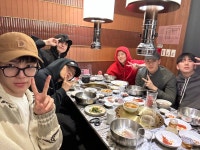 [잡담] 아 몬엑 방금 뜬 단체사진 보고 눈물만 줄줄남 - 인스티즈(instiz) 연예 카테고리