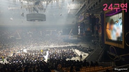 체조경기장 시야제한석 가본 익들아 (1구역 15구역 24구역 43구역)... 체조경기장 시야제한석 가본 익들아 (1구역 15구역 24구역 43구역)