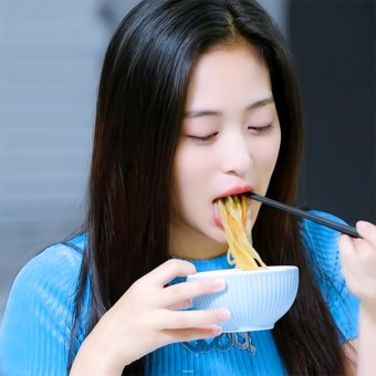 [잡담] 난 베몬 아현이 진짜 똘망똘망 예쁜거 같아 - 인스티즈(instiz) 연예 카테고리