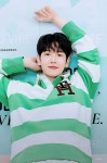 [잡담] 백현 브링그린 사진 또 예쁘네 - 인스티즈(instiz) 연예 카테고리