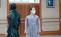 발레 <춘향>에 변사또가 너무 쌔끈빠끈함 - 인스티즈(instiz) 이슈 카테고리 발레 <춘향>에 변사또가 너무 쌔끈빠끈함