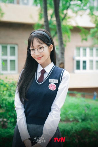 [잡담] 박민영 송하윤 교복사진좀 봐 - 인스티즈(instiz) 드영배 카테고리